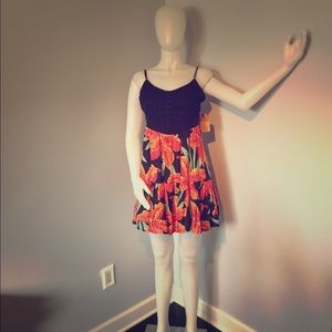 Women’s New With Tags Billabong Size Large Dress